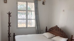 2 bedrooms - Private room close to airport (Zanzibar Town)