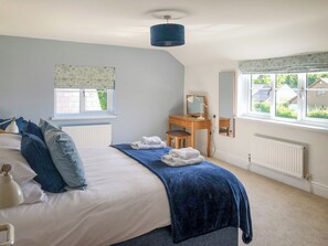 6 多间卧室、免费 WiFi、床单