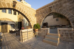 Outdoor dining - Old Town House-Deluxe Suite (Rodos)