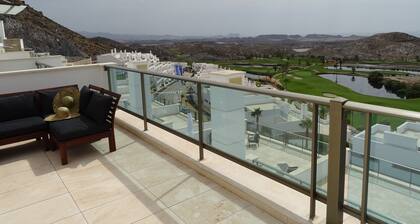 Spectaculair penthouse, incl. water, internet