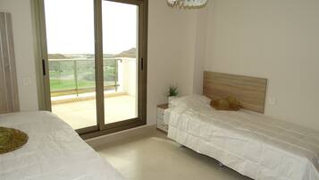 2 chambres, fer et planche Ă repasser, Wi-Fi gratuit, draps fournis