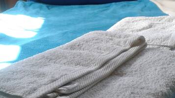 1 camera, ferro/asse da stiro, Wi-Fi, lenzuola