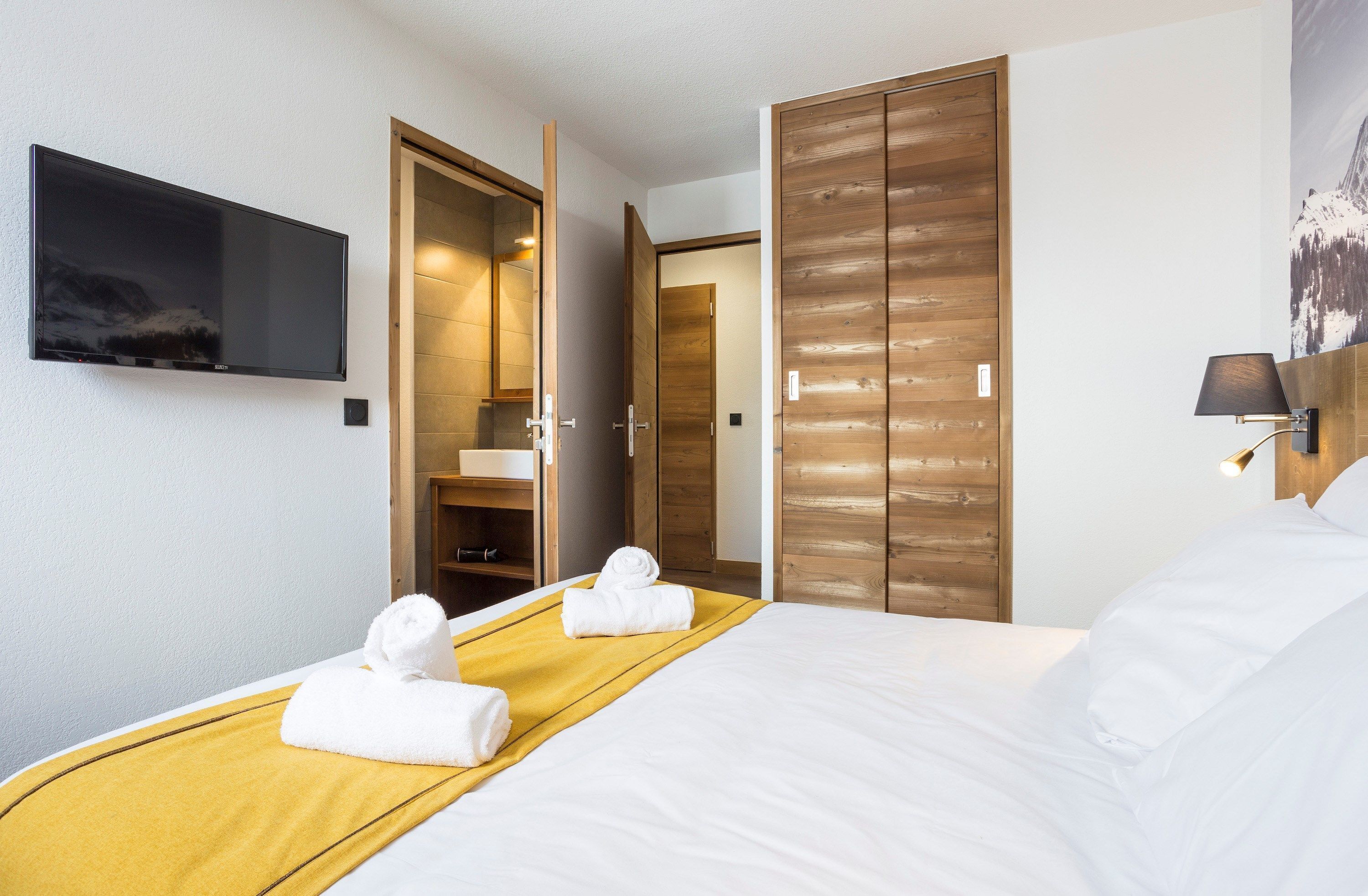 4 bedrooms, free WiFi, bed sheets