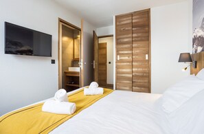 4 bedrooms, free WiFi, bed sheets