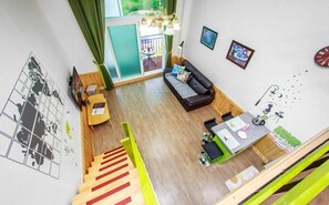 Duplex | Área de estar | TV