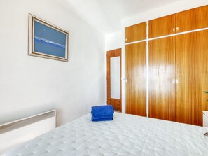 2 bedrooms, Internet