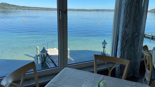 Doppelzimmer 32 Seitlicher Seeblick - Gasthof zur Landeroith