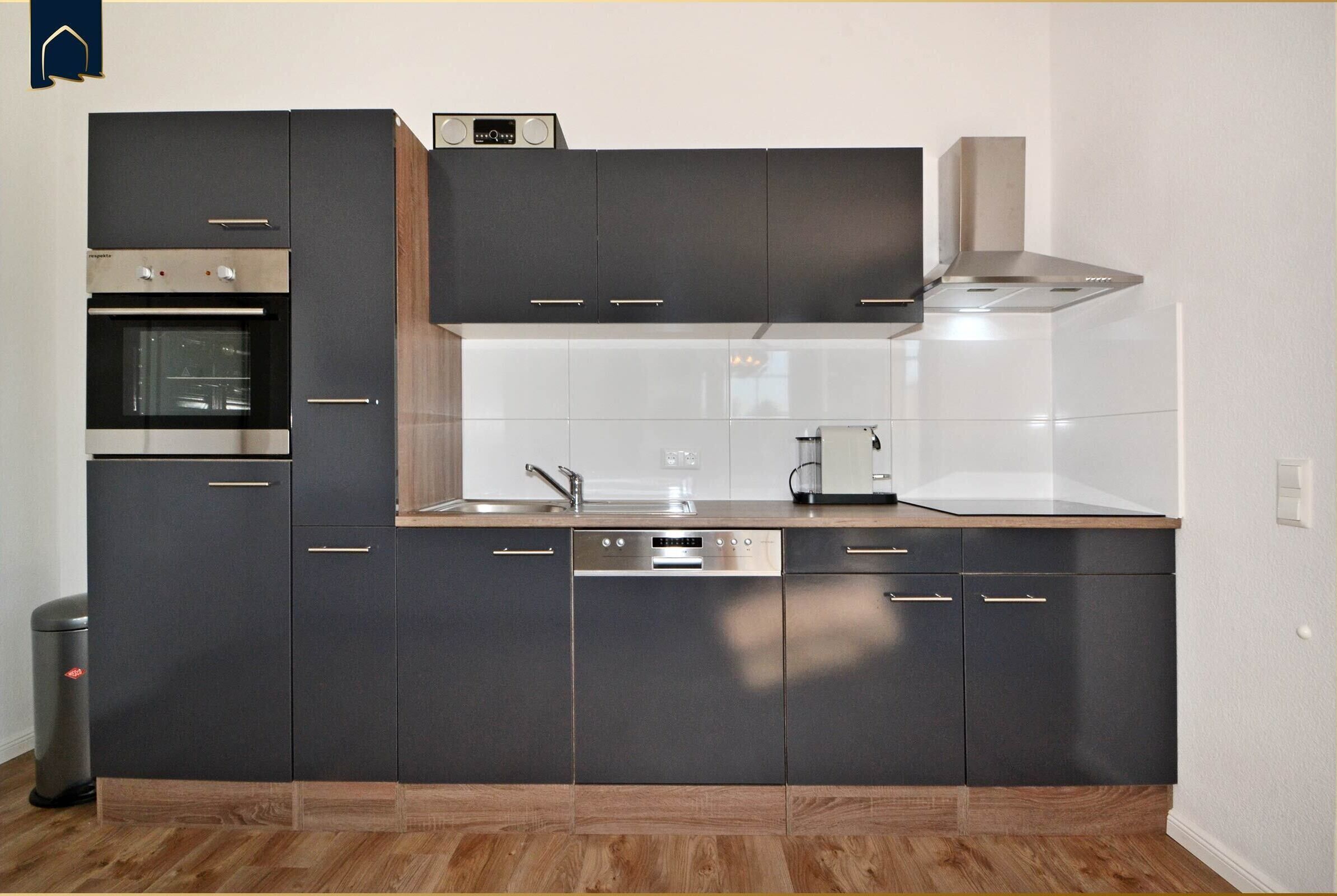 Kühlschrank, Ofen, Herdplatte, Geschirrspüler