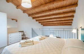 6 Schlafzimmer, Reisekinderbett, kostenloses WLAN