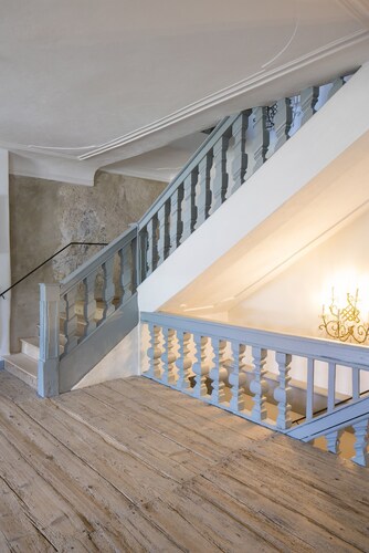 Suite in the west wing of Schönberg Castle in Wenzenbach