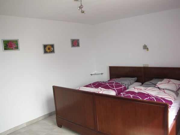 1 bedroom, free WiFi, bed sheets - Apartment house Biengarten in the quiet wine town Neustadt - Gimmeldingen (Gimmeldingen)