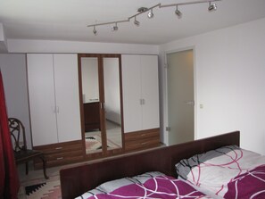 1 bedroom, free WiFi, bed sheets - Apartment house Biengarten in the quiet wine town Neustadt - Gimmeldingen (Gimmeldingen)