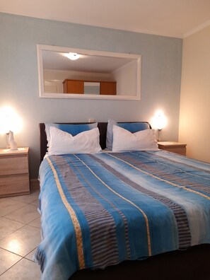 1 Schlafzimmer, Bügeleisen/Bügelbrett, kostenloses WLAN, Bettwäsche