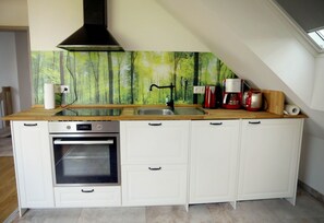 Kühlschrank, Ofen, Herdplatte, Geschirrspüler