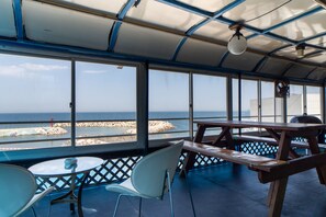 Penguin 3 | Terrace/patio - Molina Pension (Gyeongju)