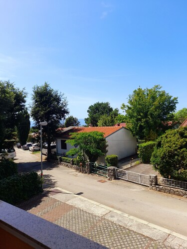 Free wifi, 250m to the beach, air conditioning, private parking, 2 + 2