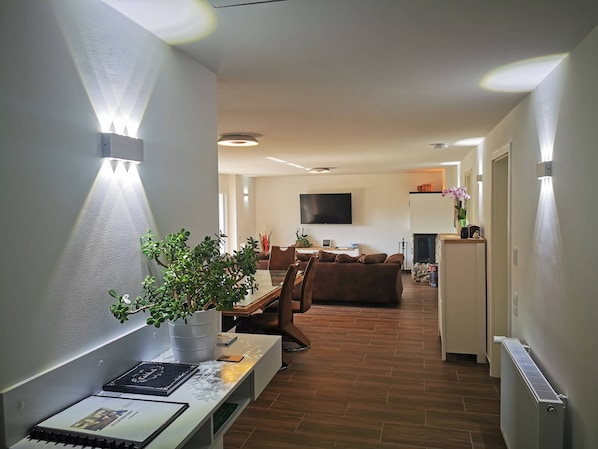 Smart TV, fireplace, books - Welcome to the holiday home Oebel in Brüggen (Brüggen)