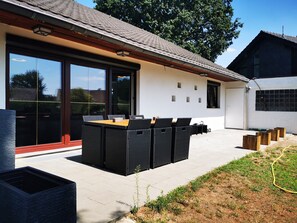 Outdoor dining - Welcome to the holiday home Oebel in Brüggen (Brüggen)