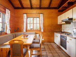 Fridge, oven, cookware/dishes/utensils