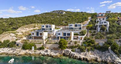 Luxus Villa am Meer,Pool,Traumblick,Strand,Hunde erlaubt,8Pers,Ruhig, SUP inkl.