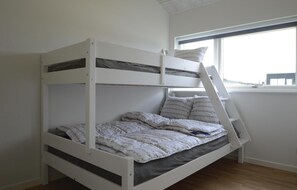 3 Schlafzimmer, Reisekinderbett, kostenloses WLAN