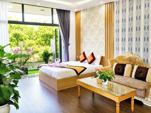 Familienapartment, Balkon, Stadtblick | Ausblick vom Zimmer