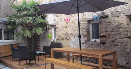 Chambre d'hÎte SPA - Résidence Exigence -2 Personnes -Petit déjeuner compris