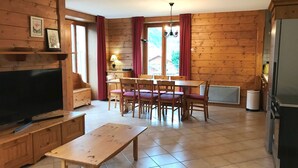 Dining - Luxury apartment Chamonix 4 pers, parking/ski (Chamonix-Mont-Blanc)