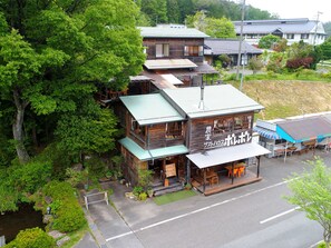 Exterior - Minna no ie Polepole (Urugi)