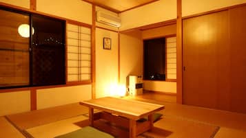 Japanese Style Room for 3 Guests | Free WiFi
