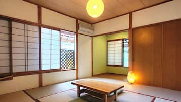 Japanese Style Room for 3 Guests | Free WiFi