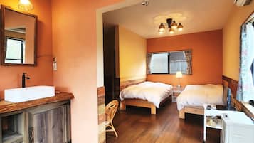 Standard Twin Room | Free WiFi