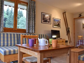 Dining - Central apartment, south balcony - 5 guests (Méribel)