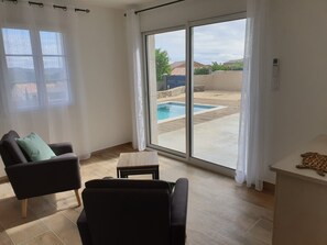Interior - Villa Marguerite private pool (Mirabel)