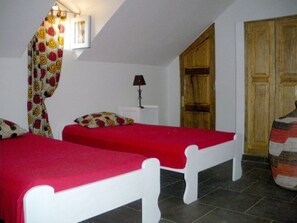 2 bedrooms