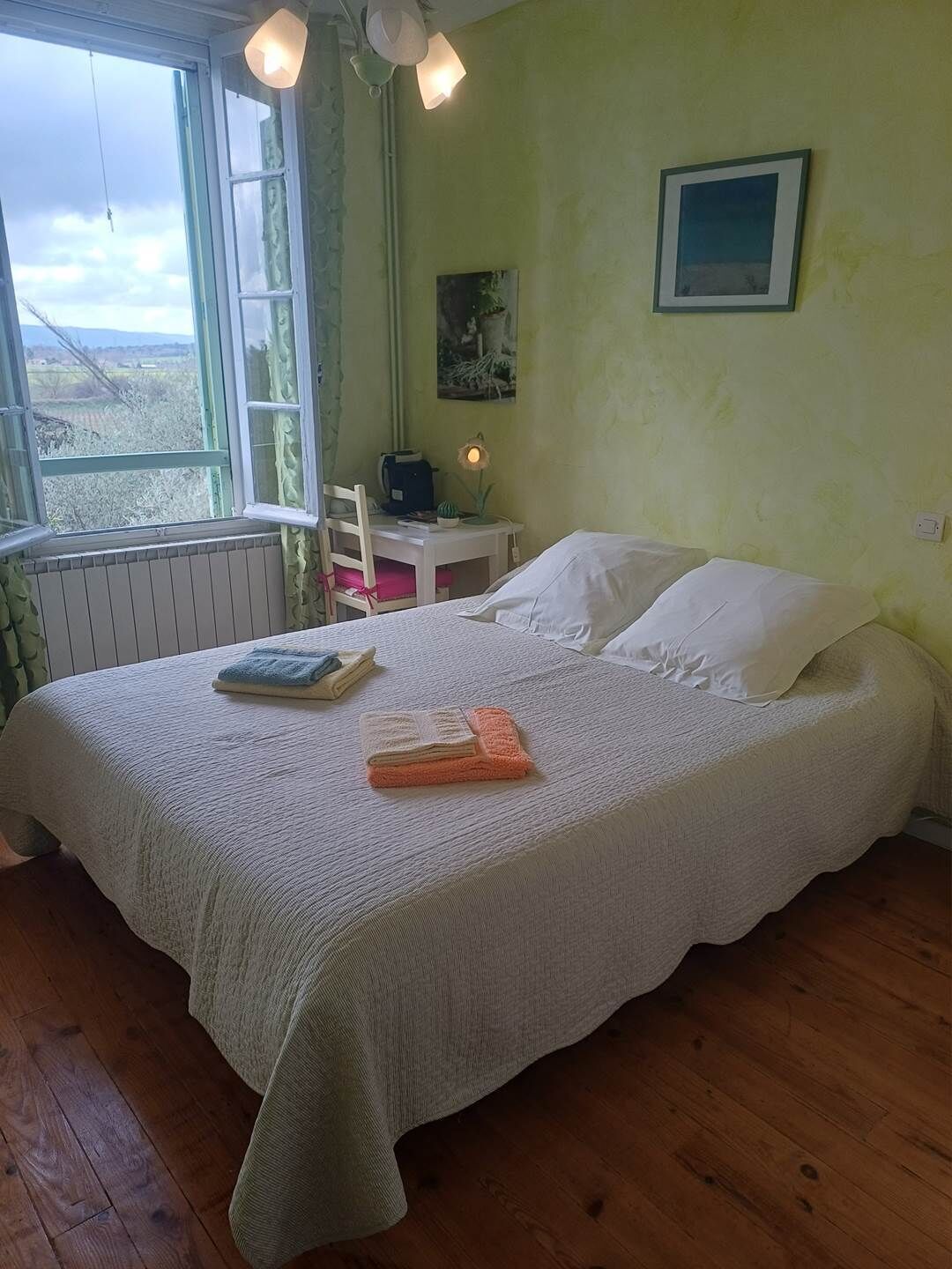 1 chambre, fer et planche à repasser, Wi-Fi gratuit