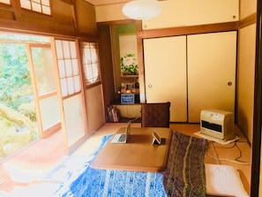 Traditional-Zimmer (Japanese Style, 4 People) | 1 Schlafzimmer, kostenloses WLAN, Bettwäsche