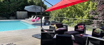 Pretty character house with swimming pool in Entre deux Mers (min. 5 nights)