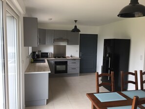 Fridge, microwave, oven, coffee/tea maker