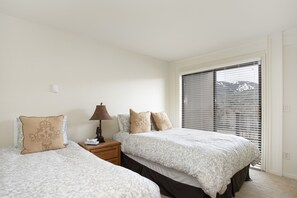 Resortwoning, 4 slaapkamers | 3 slaapkamers, een laptopwerkplek, een strijkplank/strijkijzer