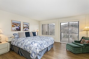 Townhome, 4 Bedrooms