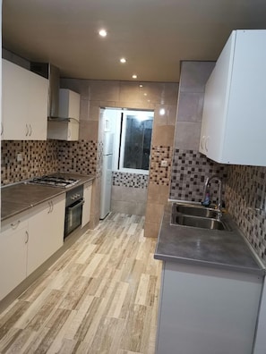 Microonde, forno, piano cottura