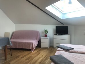 1 bedroom, iron/ironing board, free WiFi, bed sheets