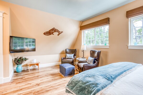 Iron/ironing board, Internet, bed sheets