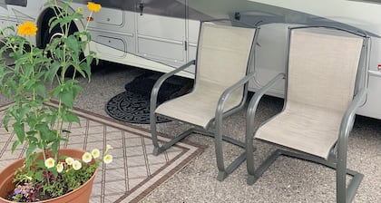 30' motorhome on private setting.