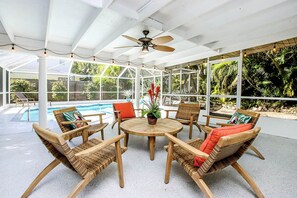 Terrace/patio - Modern 3BR Home with Private Pool, One Block from the Beach 2 Kings (Captiva)