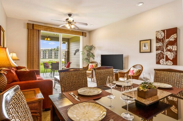 Interior - Relax in Waikoloa's Kamako Iki: a cozy 2-bedroom condo with modern amenities. (Waikoloa Village)