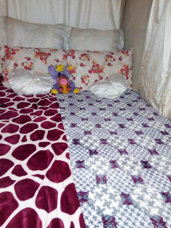 1 bedroom, iron/ironing board, WiFi