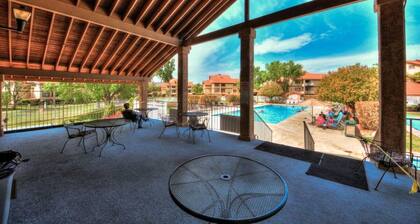 Recientemente remodelado Sports Village 2 dormitorios y 2 baños condominio