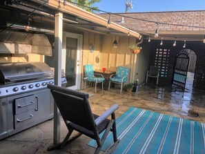 Terrace/patio - High five pool house (Richardson)